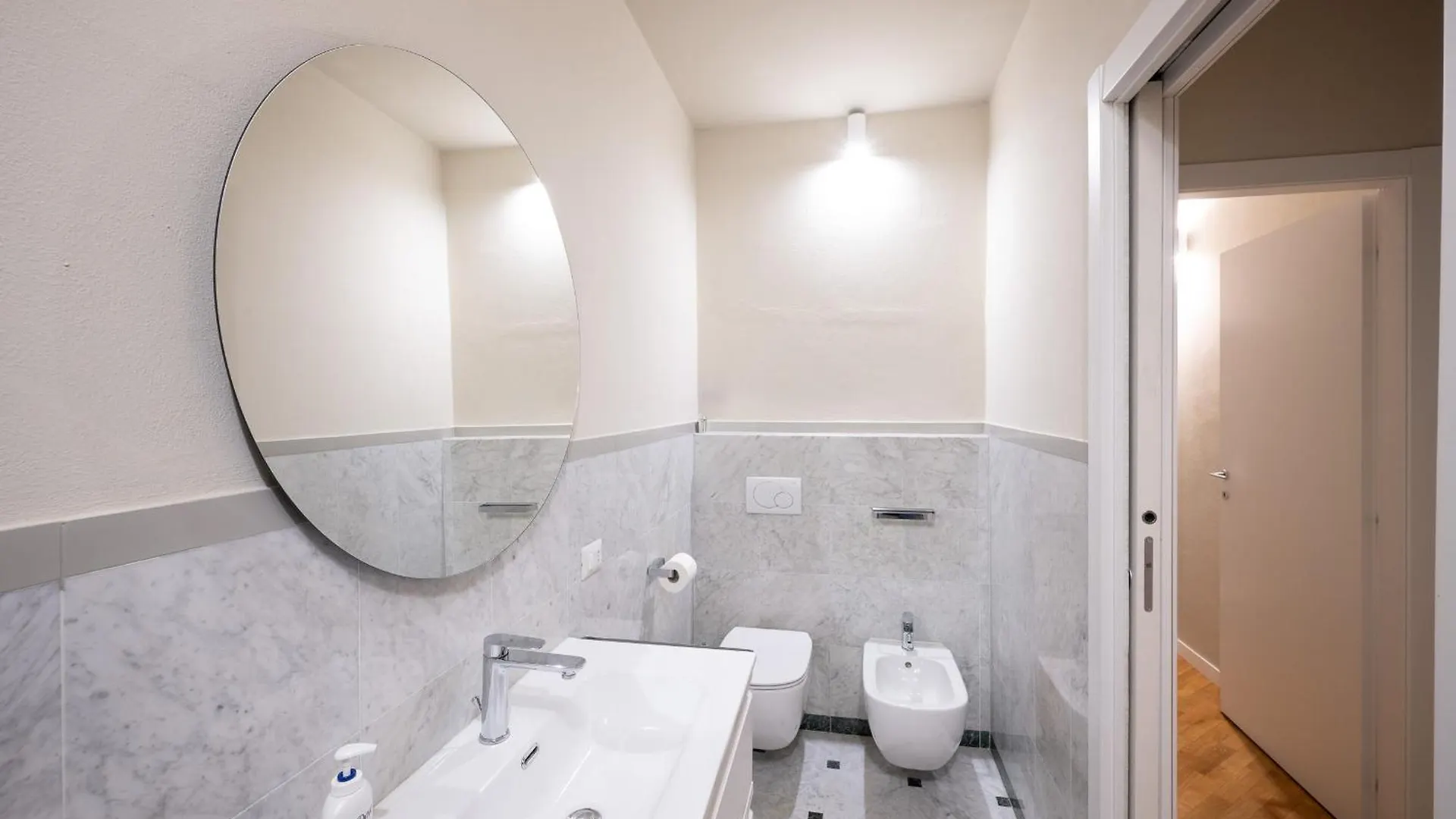Historical Center Brand New Gem Apartment Como