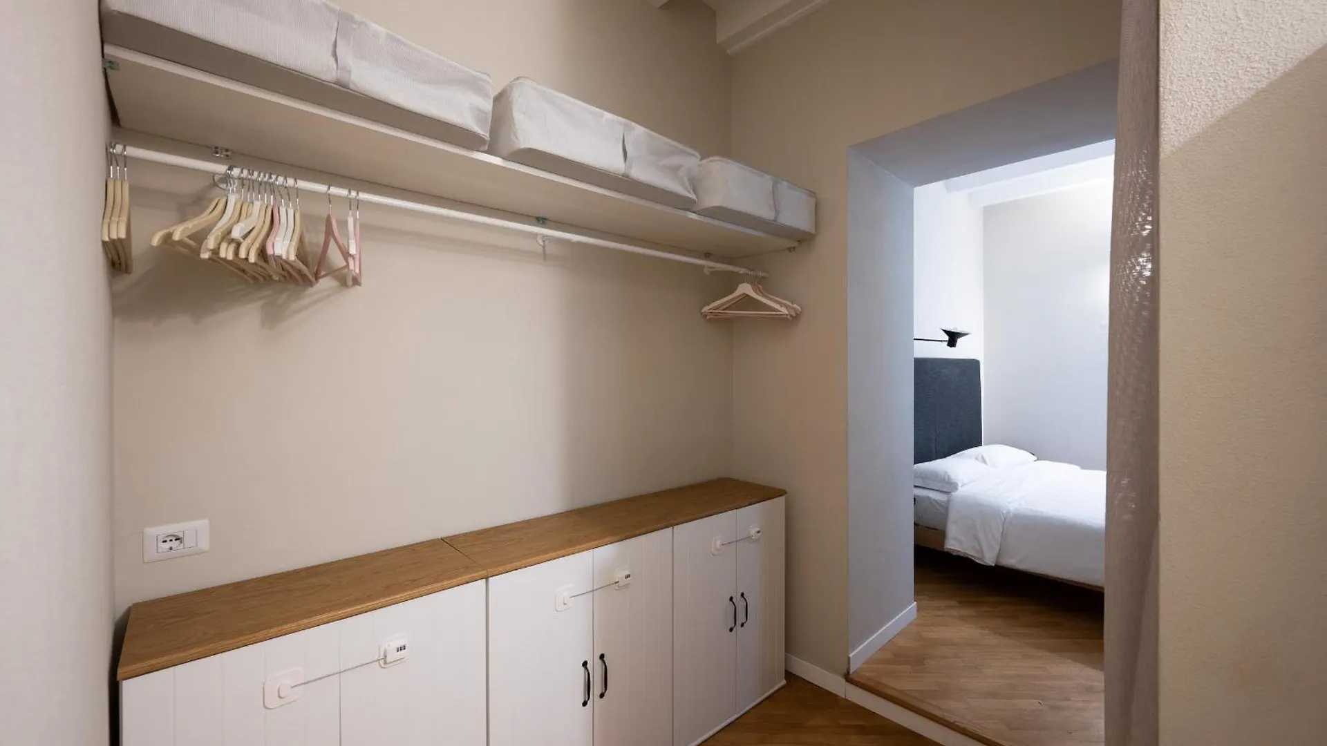 Historical Center Brand New Gem Apartment Como